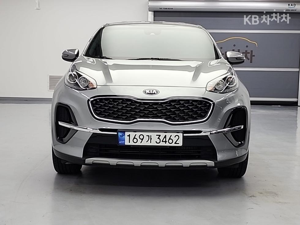 2021 - kia sportage