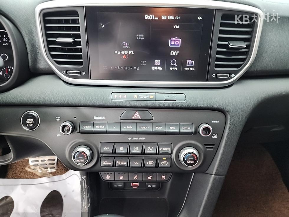 2021 - kia sportage