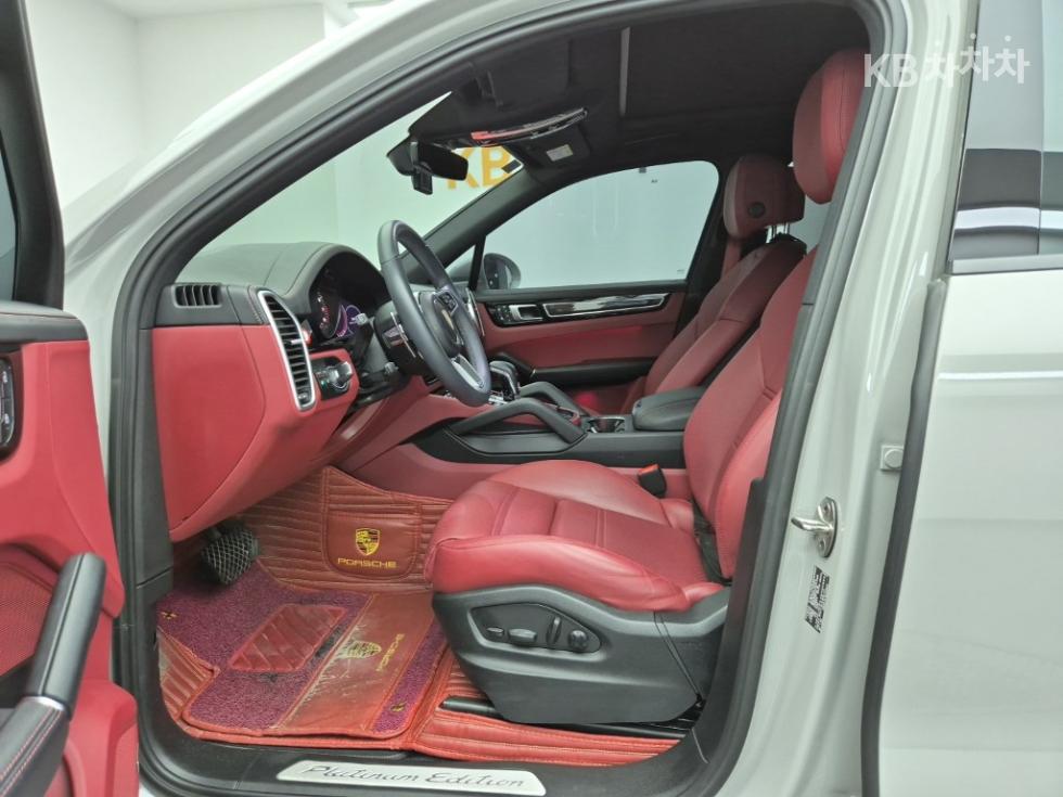 Porsche Cayenne — miniaturë 11