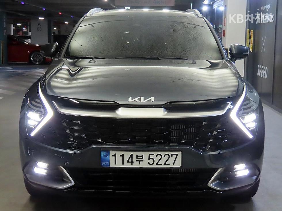 2023 - kia sportage