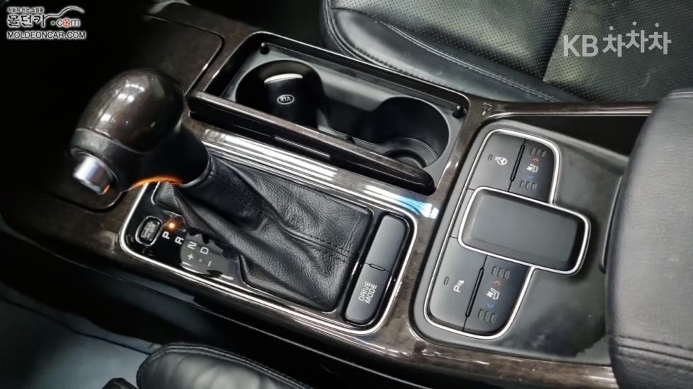 2013 - kia k7