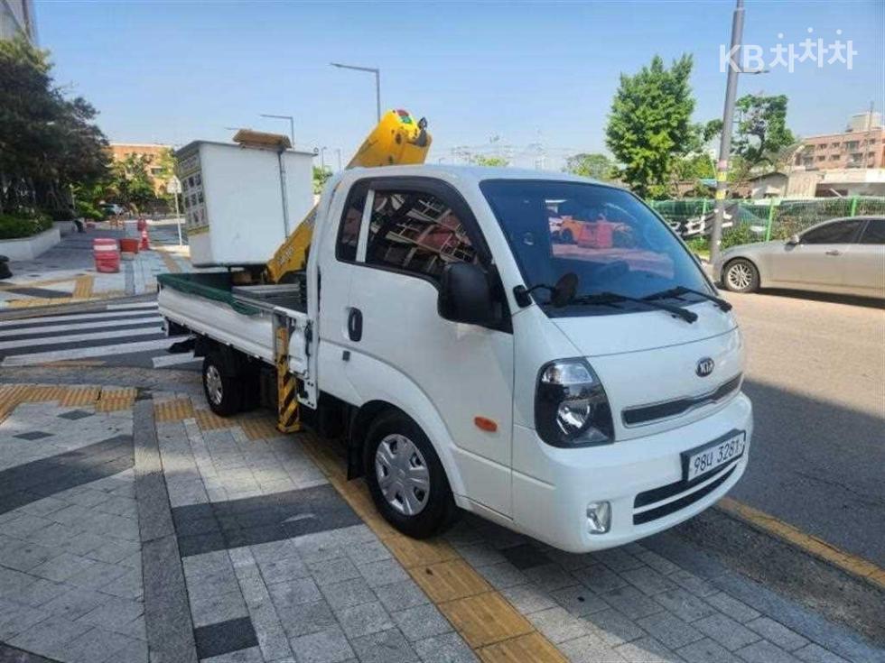 2016 - kia bongo iii