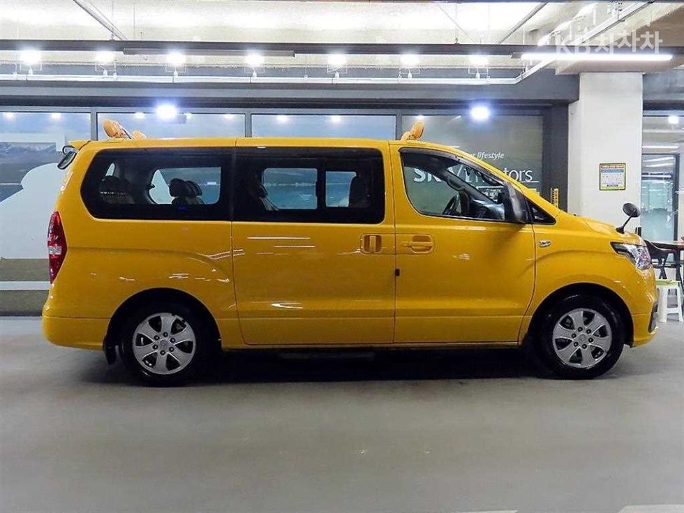 Hyundai Starex — miniaturë 3