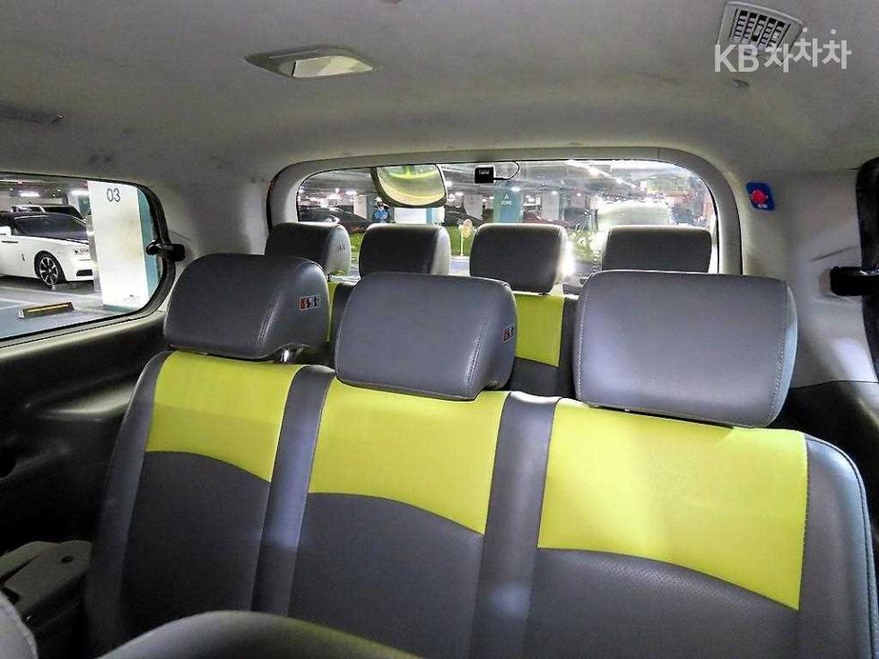Hyundai Starex — miniaturë 8