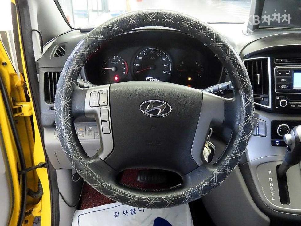 Hyundai Starex — miniaturë 9