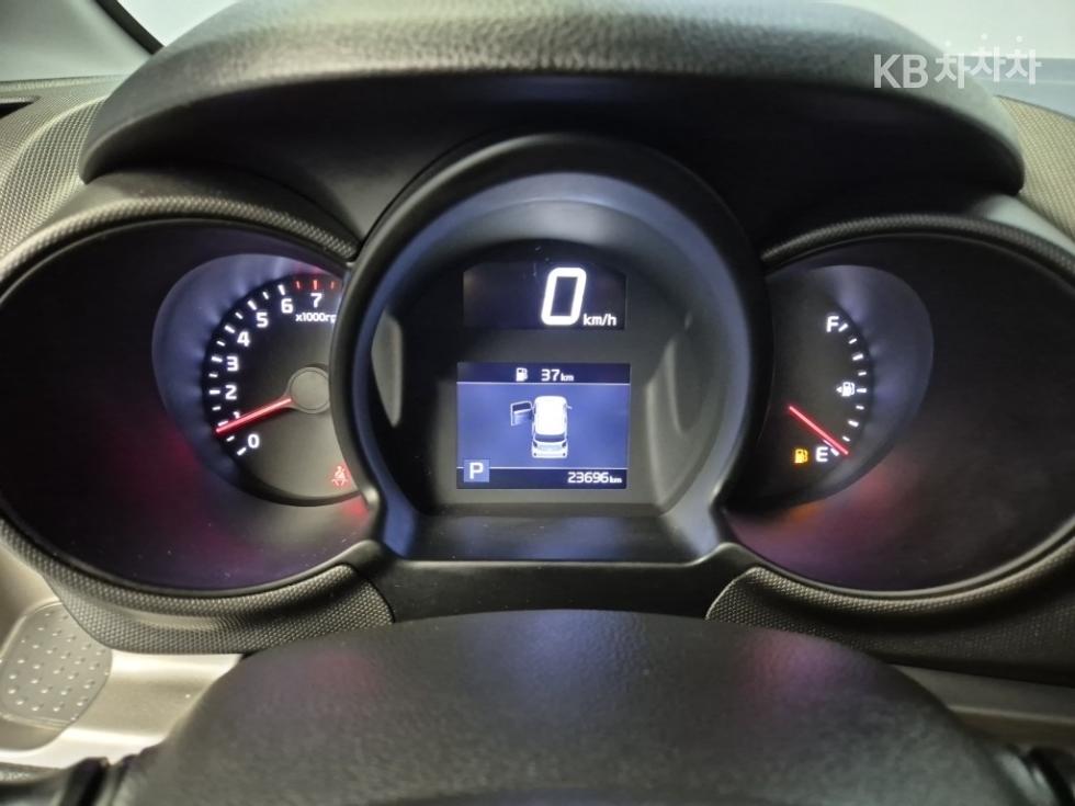 2022 - kia ray