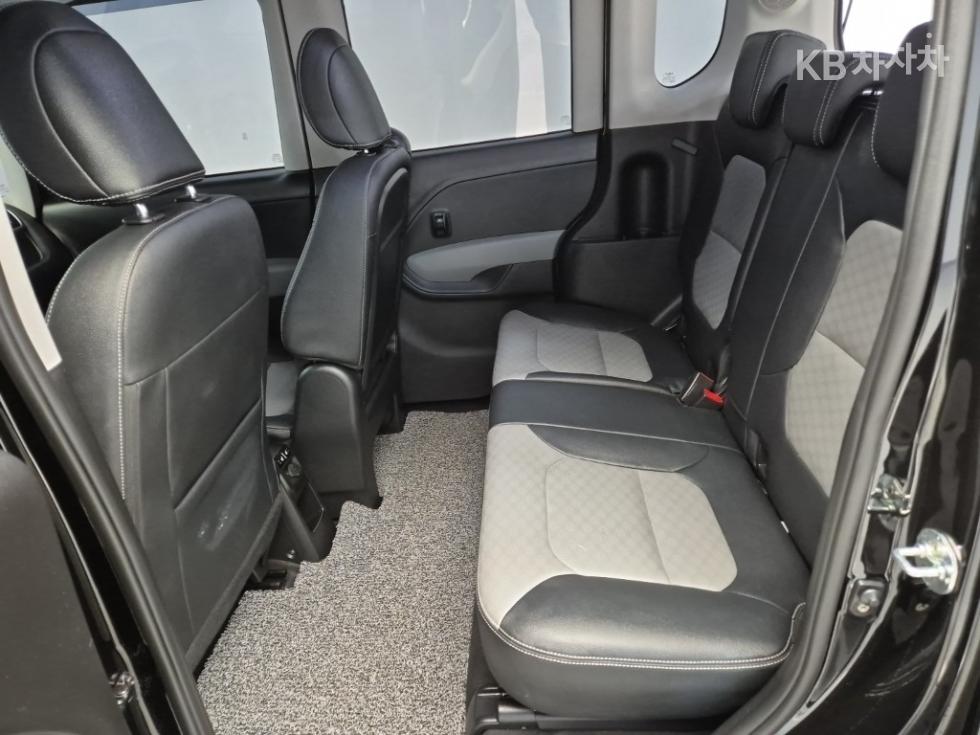 2022 - kia ray