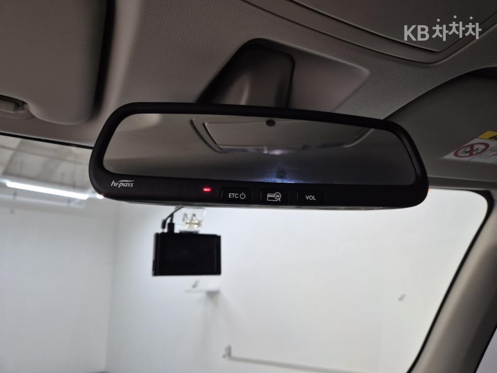 2022 - kia ray