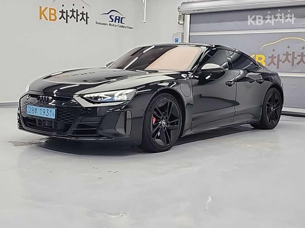 2022 Audi RS e-tron GT Quattro Basic type