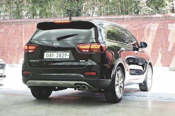 Kia Sorento 2.0 Diesel 2WD Noblesse 4