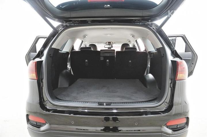 Kia Sorento 2.0 Diesel 2WD Noblesse 6