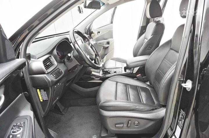 Kia Sorento 2.0 Diesel 2WD Noblesse 8