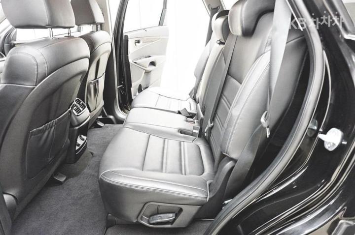 Kia Sorento 2.0 Diesel 2WD Noblesse 9