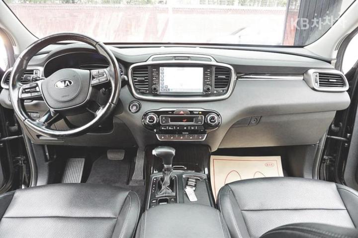 Kia Sorento 2.0 Diesel 2WD Noblesse 10