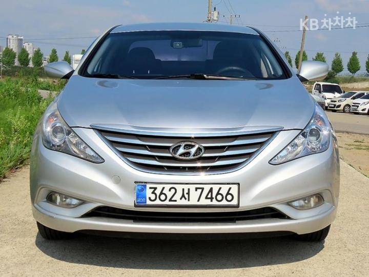 Hyundai Sonata YF LPi Luxury