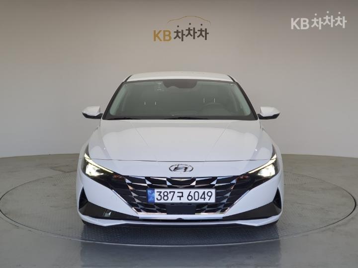 Hyundai Avante CN7 1.6 Gasoline Smart 2