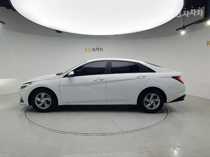 Hyundai Avante CN7 1.6 Gasoline Smart 3