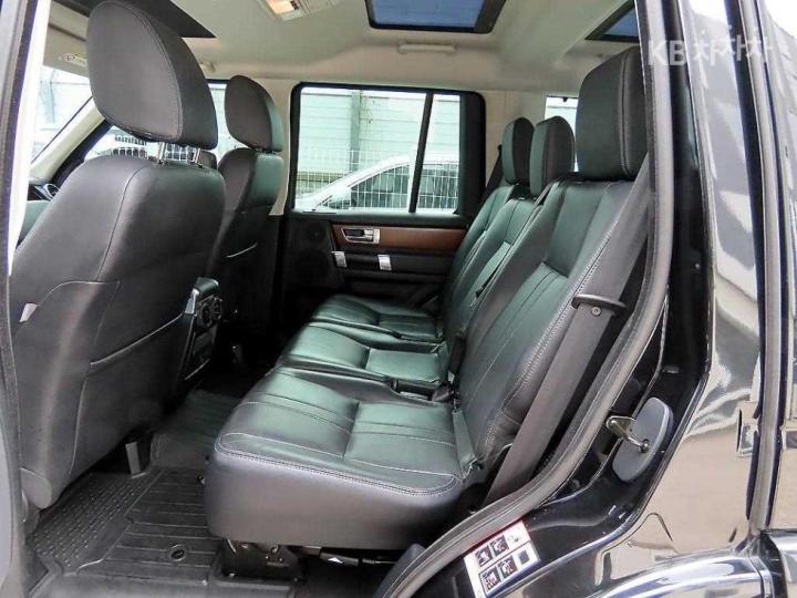 Land Rover Discovery 4 3.0 SDV6 SE 7