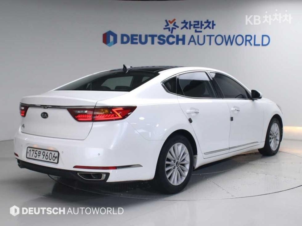 2017 - kia k7