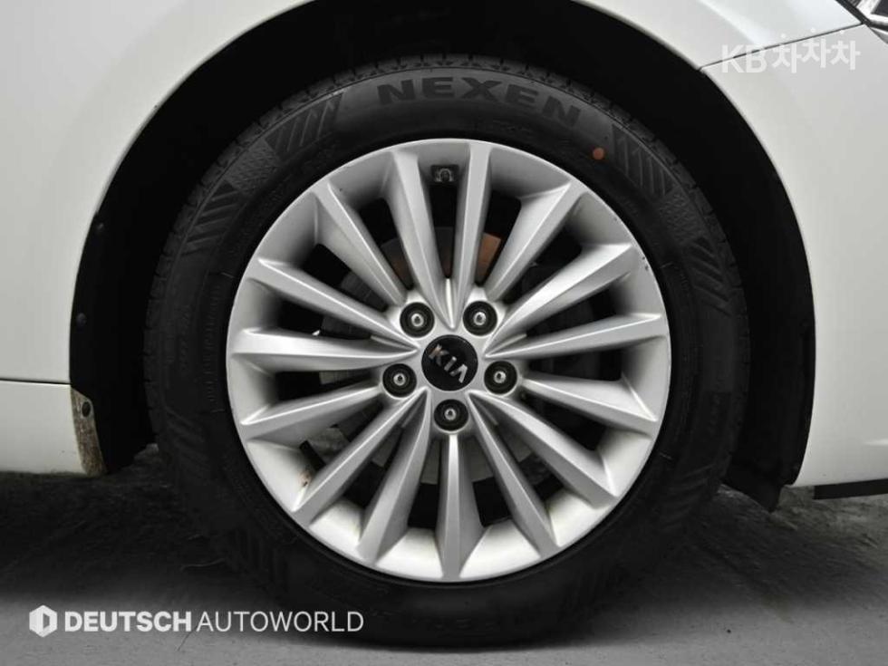 2017 - kia k7