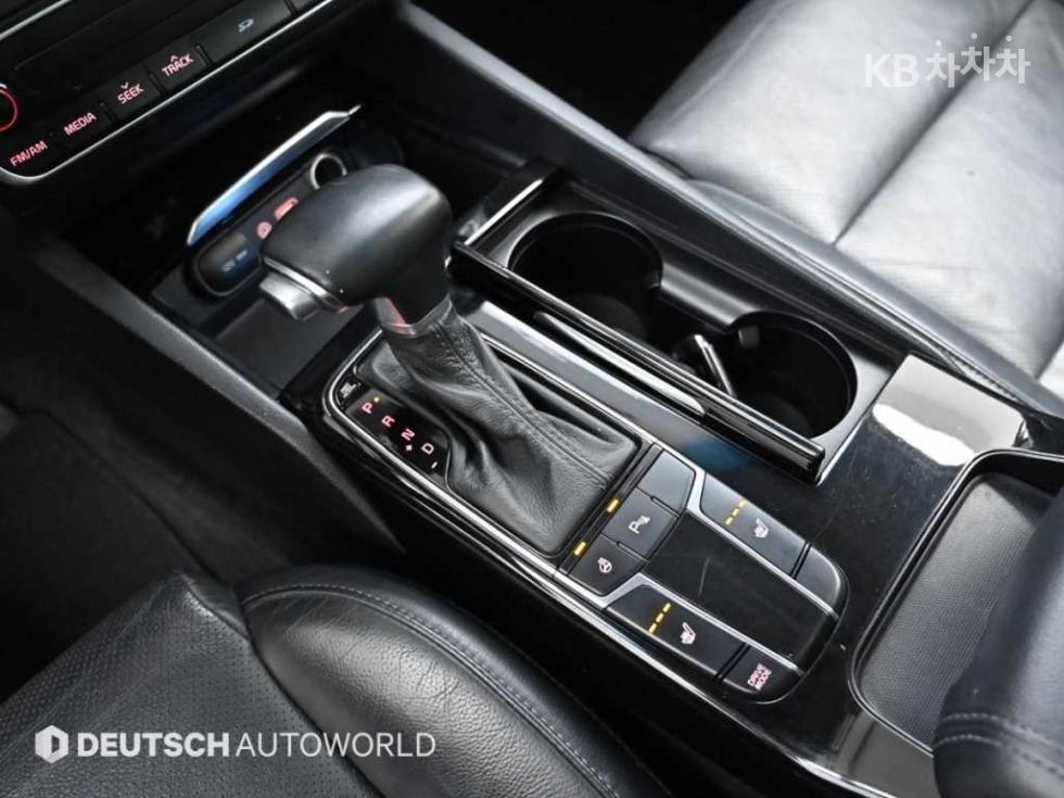 2017 - kia k7