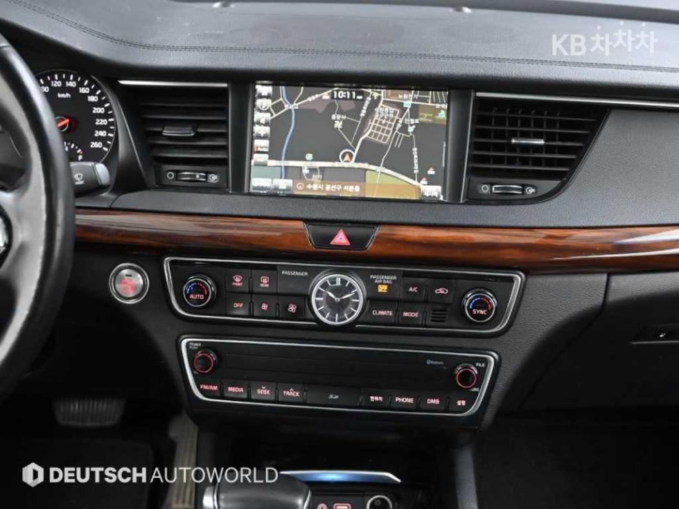 2017 - kia k7