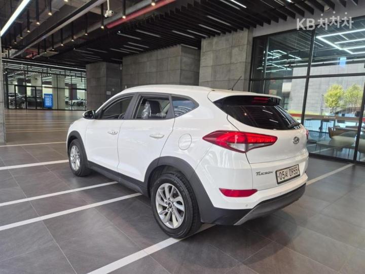 Hyundai Tucson Diesel e-VGT R 2.0 2WD Modern 6