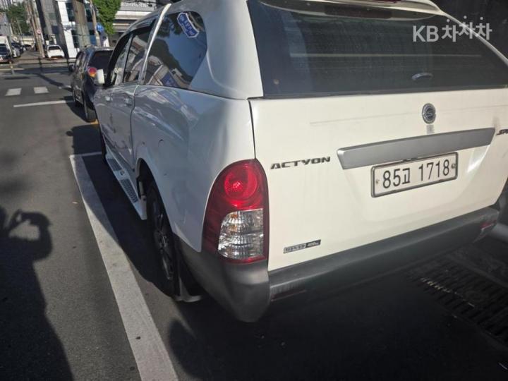 KG Mobility (Ssangyong) Actyon Sport AX5 PASSION 2WD 6