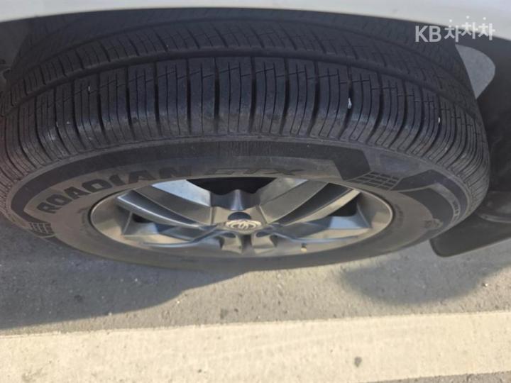 KG Mobility (Ssangyong) Actyon Sport AX5 PASSION 2WD 10