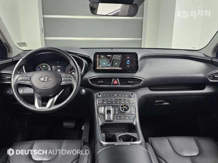 Hyundai Santa Fe TM Hybrid 1.6 HEV 4WD Exclusive 8