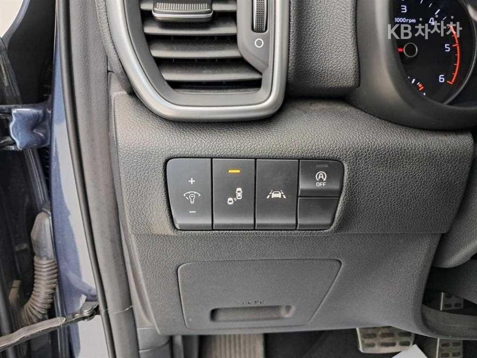 2020 - kia sportage