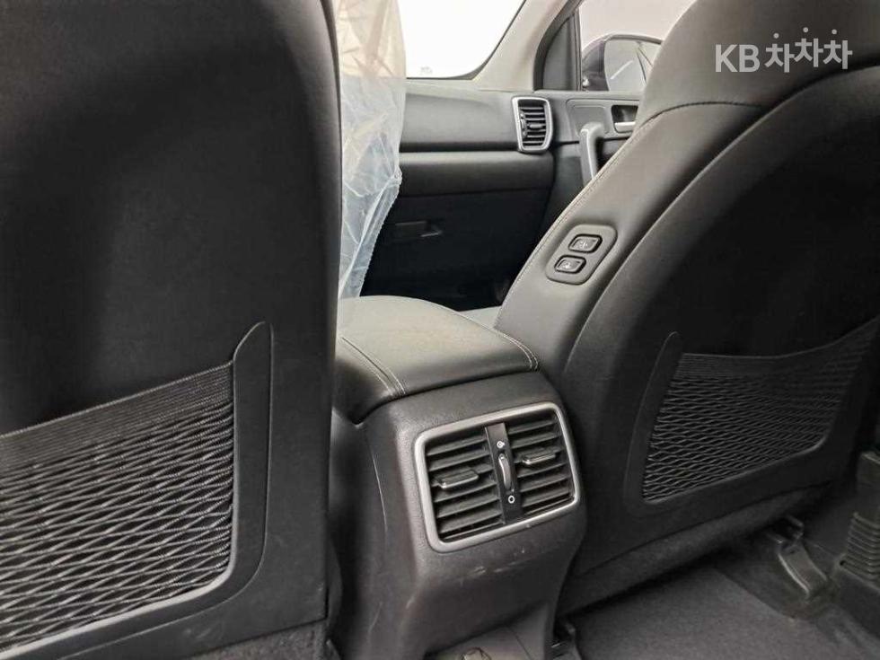2020 - kia sportage