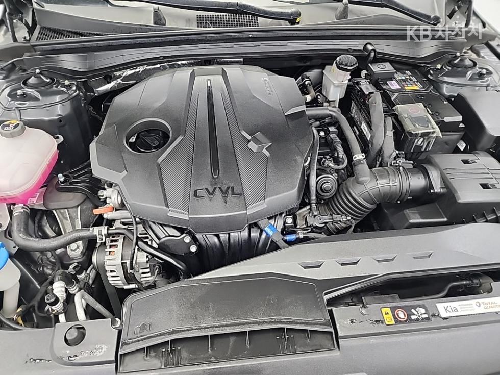 2023 - kia k5