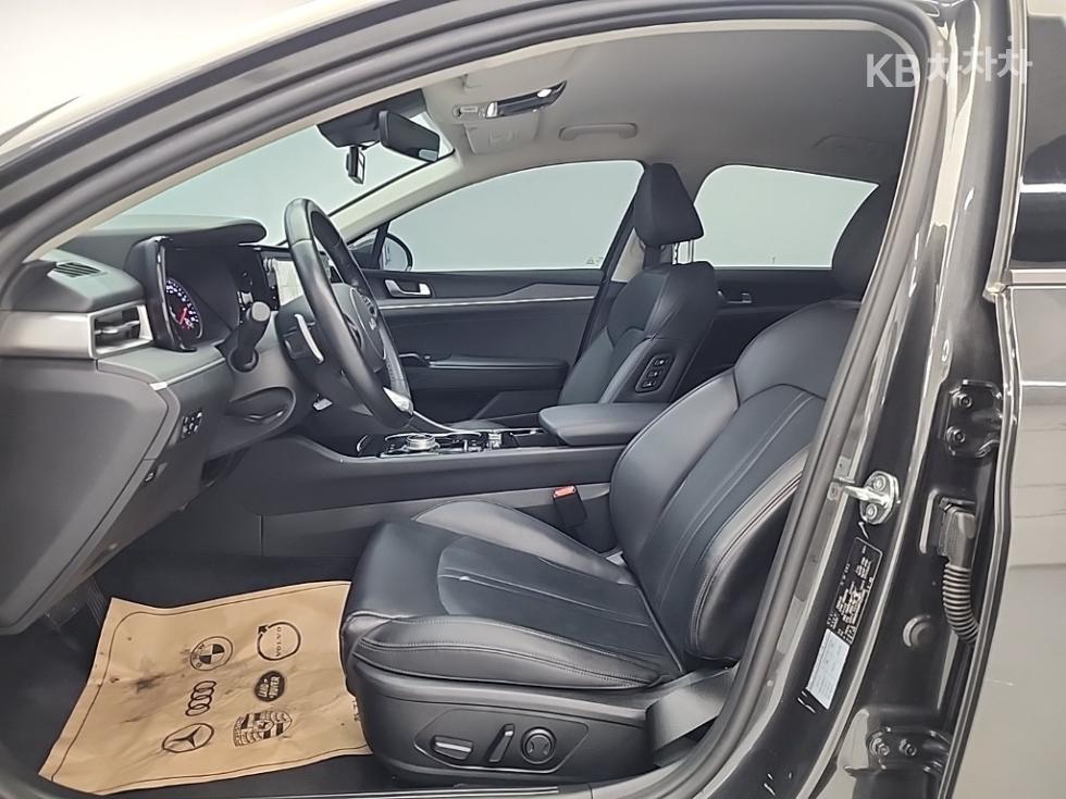 2023 - kia k5