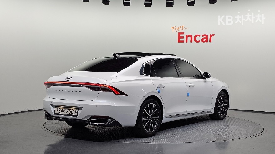 Hyundai Grandeur — miniaturë 2