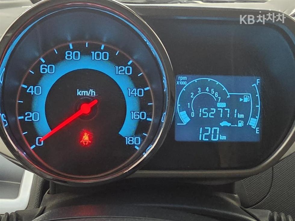 Chevrolet Spark — miniaturë 9
