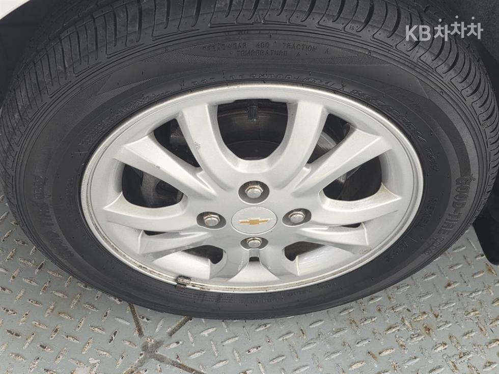 Chevrolet Spark — miniaturë 17