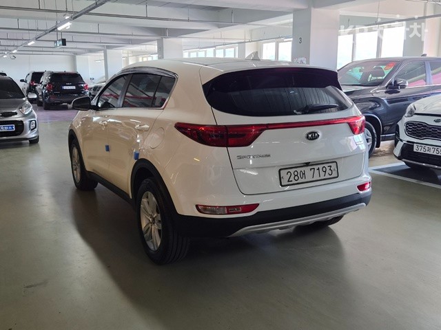 2016 - kia sportage