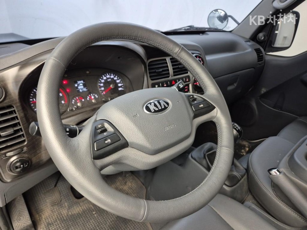 2019 - kia bongo iii