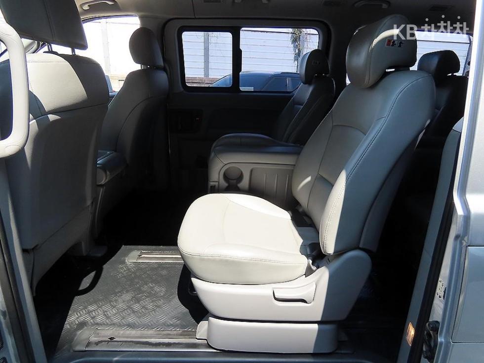 Hyundai Starex — miniaturë 6