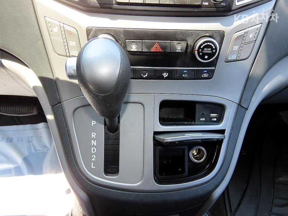 Hyundai Starex — miniaturë 10