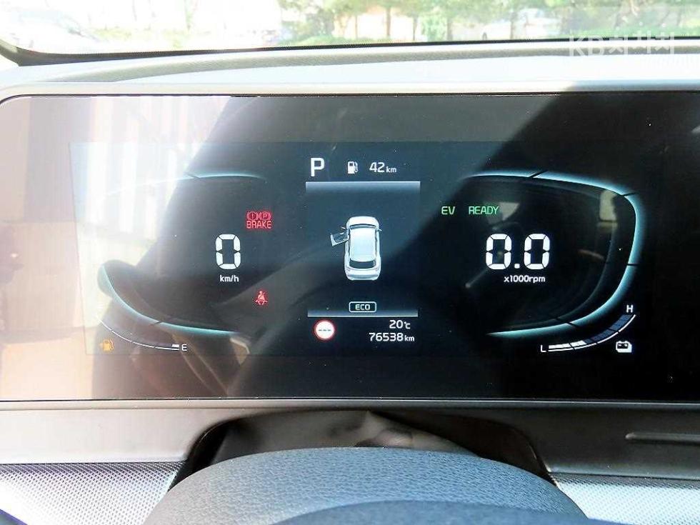 2023 - kia sportage