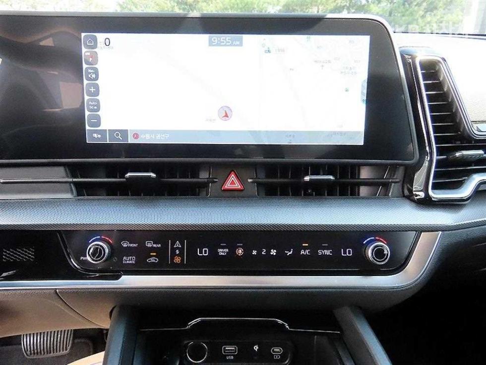 2023 - kia sportage