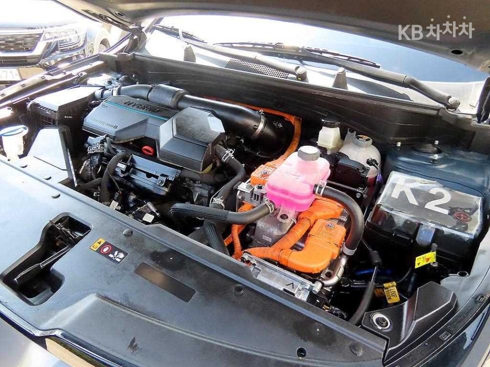 2023 - kia sportage