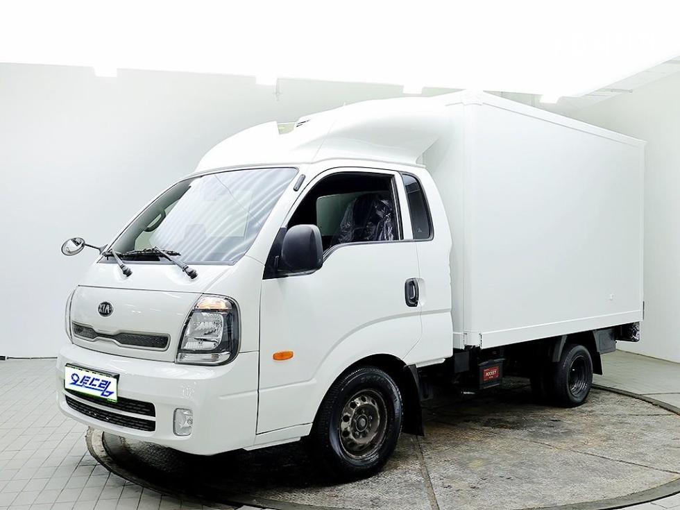 2020 - kia bongo iii