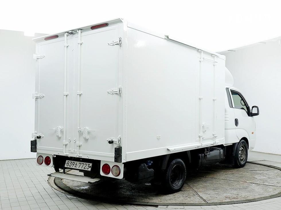2020 - kia bongo iii