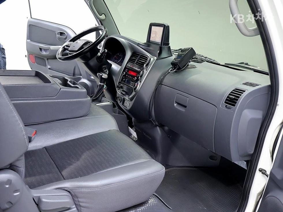 2020 - kia bongo iii