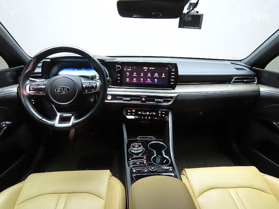 2020 - kia k5
