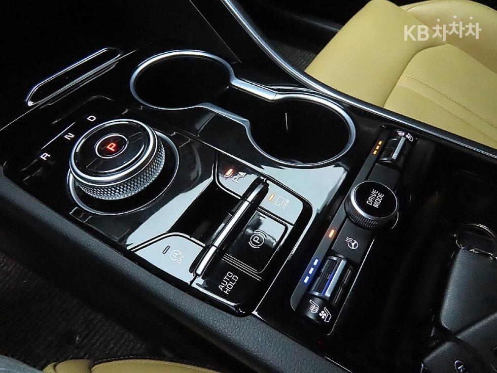 2020 - kia k5