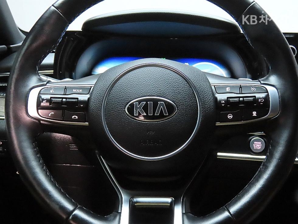 2020 - kia k5